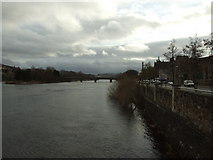 NO1222 : Upstream the River Tay in Perth by Leslie