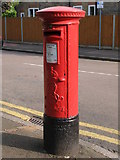 TQ3669 : Edward VII postbox, Clock House Road / Queens Road, BR3 by Mike Quinn