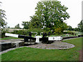 SO9868 : Tardebigge Lock No 48, Worcestershire by Roger  D Kidd