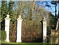 Loughton: Former gateway to Debden Hall