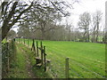 Footpath junction near Ringlemere Manor