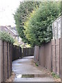 Footpath north of Crown Lane, BR2 (3)