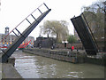 The Lock - entrance to St Katharine Docks (15)