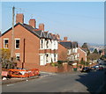 Newport : Oakfield Road houses between Tyllwyd Road and Llwynderi Road