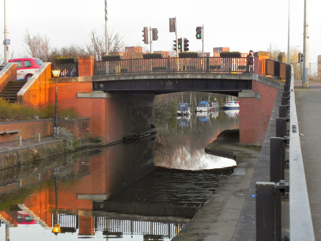 Bridgewater Canal, Liverpool Road Bridge © David Dixon :: Geograph ...