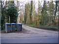 Footpath to Woodhill Farm & Entrance to Hall Farm