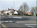 Mini-roundabout at junction of Whitworth Road and Thames Avenue,Swindon