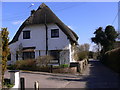 Thatched cottage in Lower Froyle