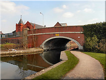 SJ6599 : Leeds and Liverpool Canal, Leigh Bridge by David Dixon