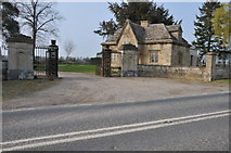 SP0534 : Lodge to Wormington Grange by Philip Halling