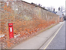TM3863 : North Entrance George V Postbox by Geographer