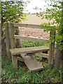 Stile on the footpath to Rendham Road