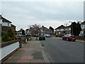 Approaching a bend in Broomfield Avenue