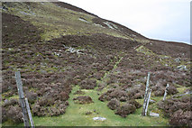 NH7806 : A stalkers' path below Garbh-mheall by Dorothy Carse