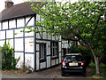 Old Coulsdon:  houses on Coulsdon Road