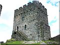SH7252 : Dolwyddelan Castle Keep by Jeff Buck