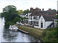 Swan Hotel, Staines