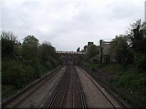 TQ2475 : Looking east off the Oxford Road bridge by Anthony Vosper