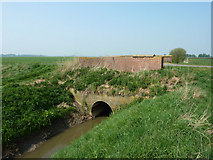 TF1461 : Mill Drain bridge by Richard Croft