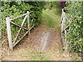 Footbridge of the footpath to Monewden