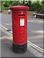 TQ2782 : Edward VII postbox, St. John's Wood High Street / Greenberry Street, NW8 by Mike Quinn