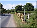 B1116 Station Road and footpath to Fairfield Road