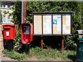 TL3163 : Telephone Box, Elsworth Village Notice Board & Smith Street Postbox by Geographer