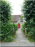 SU4918 : Entrance to St Thomas's, Fair Oak by Basher Eyre
