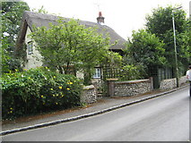 TQ1105 : Cottage in Pond Lane by Josie Campbell