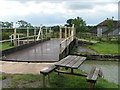 ST9160 : Swing bridge on the Kennet and Avon canal by Rob Purvis