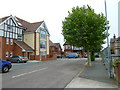 Approaching the junction of Winchester Park Road and Fitzroy Street