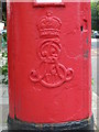 Edward VII postbox, Carlton Vale, NW6 - royal cipher