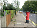 Park Ave South postbox (ref. NN3 113)