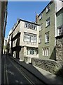 Road narrows to a path in Magpie Lane