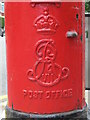 Edward VII postbox, Chichele Road / Rockhall Road, NW2 - royal cipher