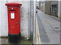 Kirkwall: postbox № KW15 26, Victoria Street