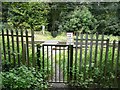 Footpath level crossing, Hirst Wood, Saltaire