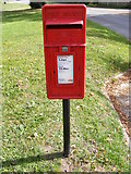 TM3545 : Moorlands Postbox by Geographer