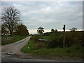 A bridleway to Lendales Farm