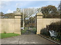 SD3201 : Entrance gates to Crosby Hall by JThomas