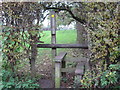 Stile & Footpath from Church Hill to Court House Farm