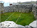 L9702 : Clothes drying area - Inis OÃ­rr by louise price