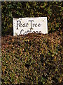 Peartree Cottage sign