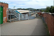 ST1586 : Ramp to Caerphilly railway station by Jaggery