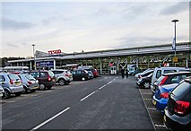 SO8376 : Tesco Supermarket, Kidderminster by P L Chadwick