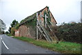 Derelict building near Baddesley Farm