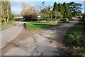 Road junction at Lower Grove Common