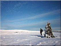 NY6441 : Large cairn on Fiend's Fell by Karl and Ali