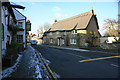 Attractive Cottage opposite the Wheatsheef