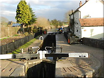 SO9365 : Lock number 18, Worcester & Birmingham Canal by Peter Barr